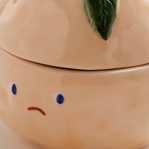 Sad Peach Sugar Dish
NWT
UO
COLOR- Peach - Picture 5 of 7